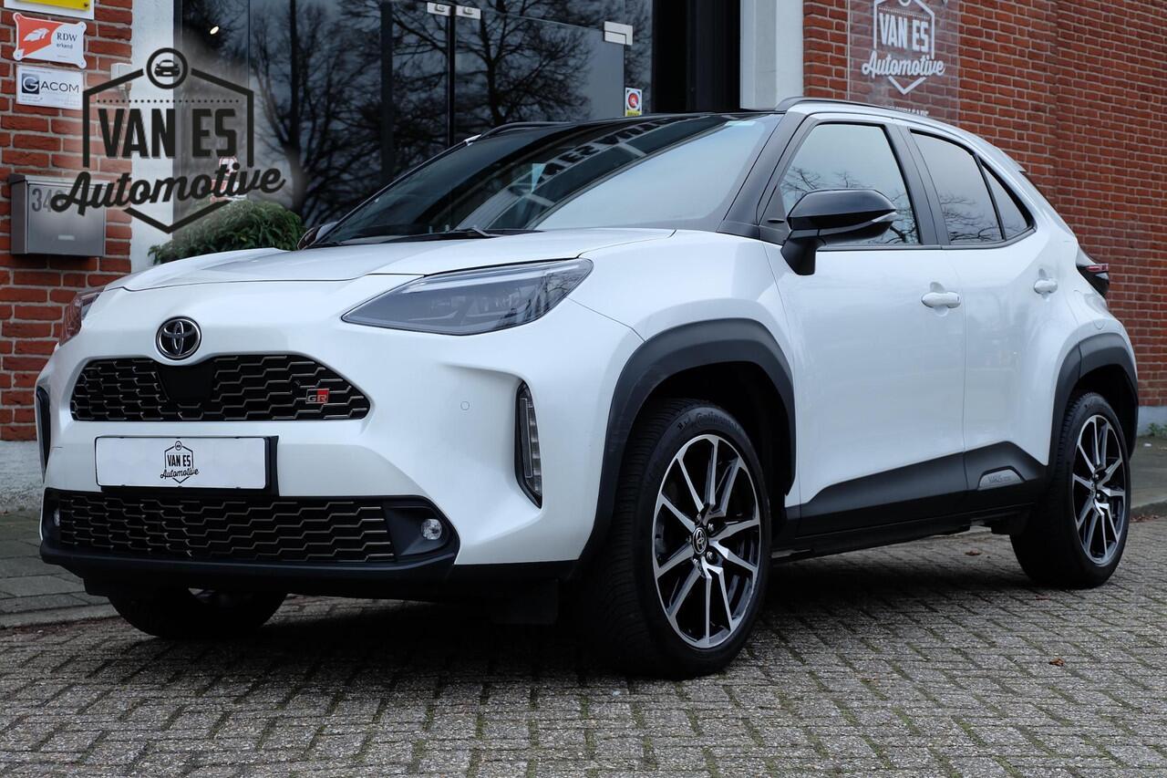 Toyota YARIS Cross 1.5 Hybrid GR Sport / Pano / HuD / JBL / Matrix