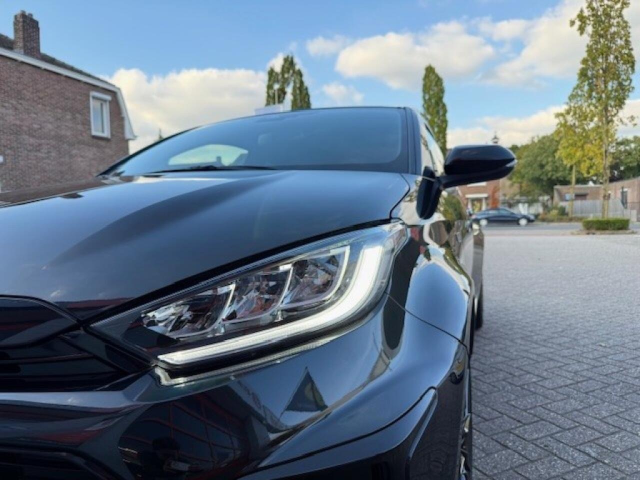 Toyota YARIS 1.6 GR PERFORMANCE KOMPACT