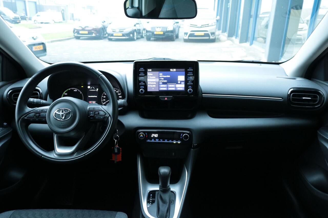 Toyota YARIS 1.5 Hybrid Active, LM velgen