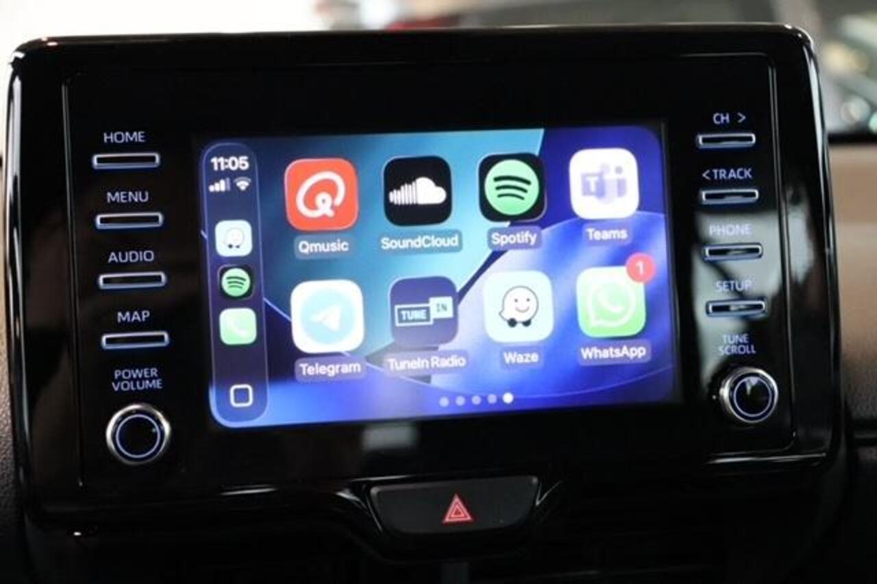 Toyota YARIS 1.5 VVT-i Active, Apple carplay, Android auto