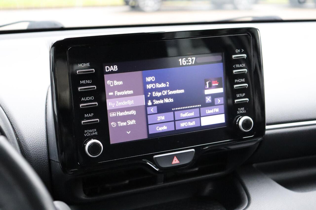 Toyota YARIS 1.5 VVT-i Active, Apple carplay, Android auto
