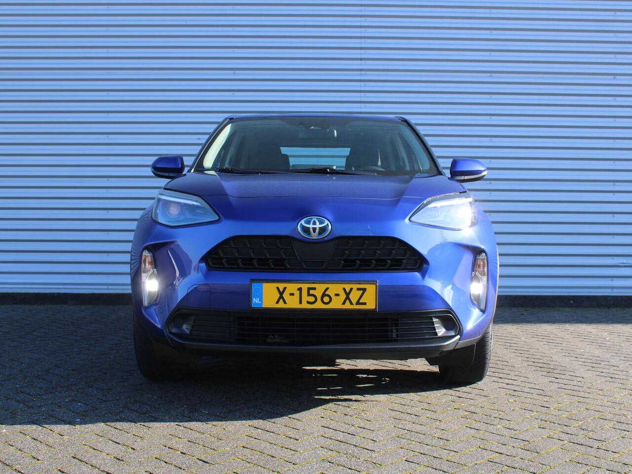 Toyota YARIS Cross 1.5 Hybrid Active | Trekhaak | Stoelverwarming | Camera | Navi | Cruise adapt. | Clima | 16" LM | Draadloze lader | LED | 1e Eigenaar |