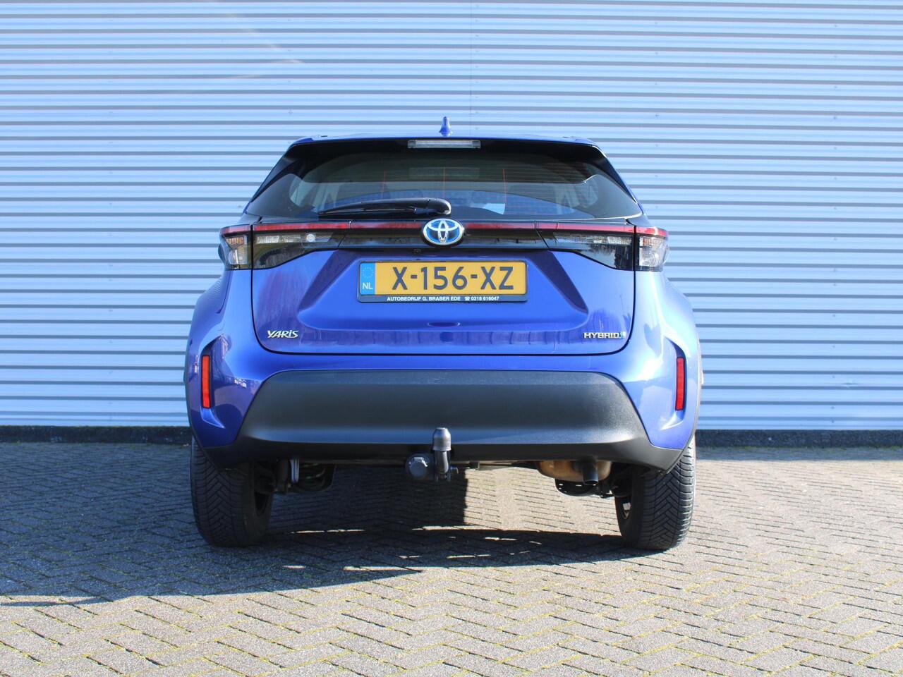 Toyota YARIS Cross 1.5 Hybrid Active | Trekhaak | Stoelverwarming | Camera | Navi | Cruise adapt. | Clima | 16" LM | Draadloze lader | LED | 1e Eigenaar |