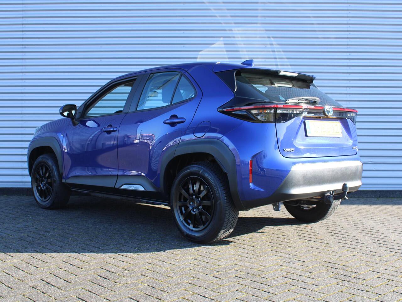 Toyota YARIS Cross 1.5 Hybrid Active | Trekhaak | Stoelverwarming | Camera | Navi | Cruise adapt. | Clima | 16" LM | Draadloze lader | LED | 1e Eigenaar |