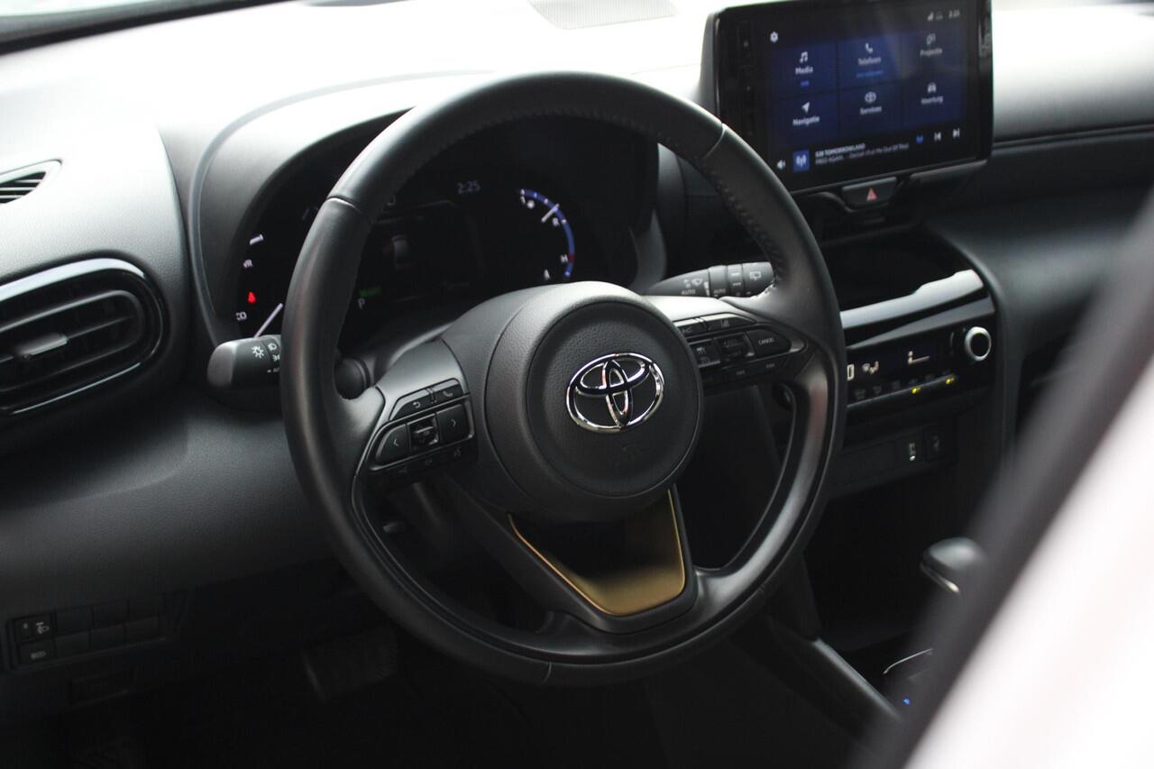 Toyota YARIS Cross 1.5 Hybrid Explore Stoelverwarming, Cruise Control Adaptief, Keyless Entry/Start, Achteruitrijcamera, Parkeersensoren Voor en Achter