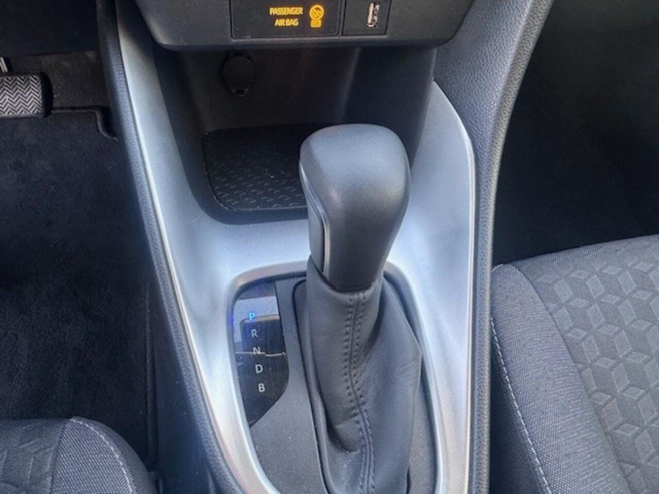 Toyota YARIS 1.5 Hyb. Active Navigatie, Automaat. Camera