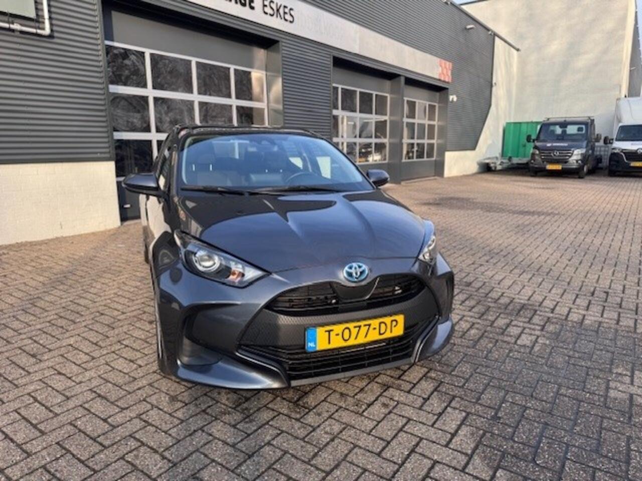 Toyota YARIS 1.5 Hyb. Active Navigatie, Automaat. Camera