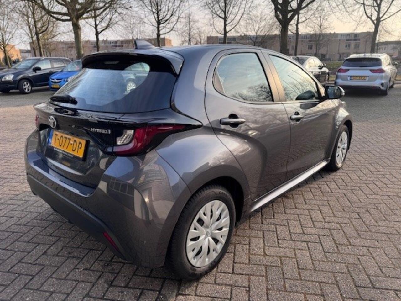 Toyota YARIS 1.5 Hyb. Active Navigatie, Automaat. Camera