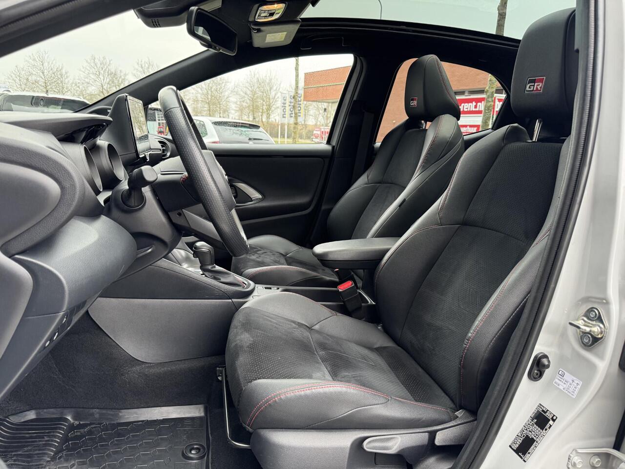 Toyota YARIS 1.5 Hybrid GR Sport Premium Pack, NL-Auto!