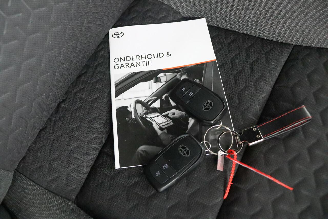 Toyota YARIS Cross 1.5 Hybrid Dynamic | Apple Carplay/Android Auto | Navigatie | Parkeercamera | Adaptieve Cruise Control |