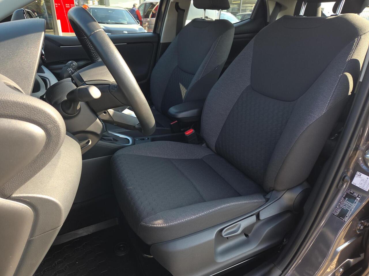 Toyota YARIS 1.5 Hybrid Dynamic Edition | Apple CarPlay | Stoel+Stuurverwarming | Rijklaar incl. garantie |