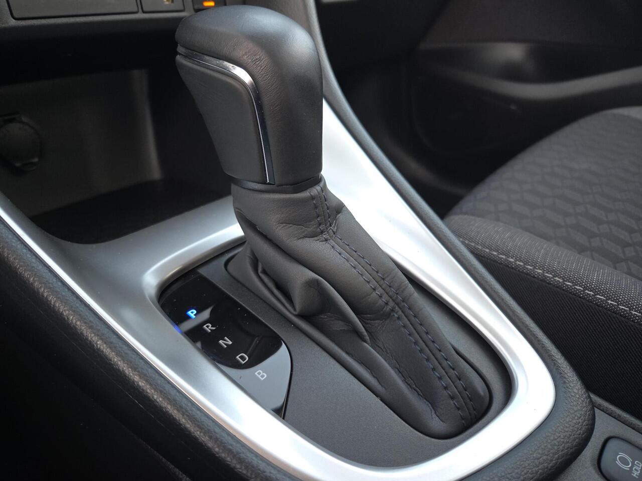 Toyota YARIS 1.5 Hybrid Dynamic Edition | Apple CarPlay | Stoel+Stuurverwarming | Rijklaar incl. garantie |