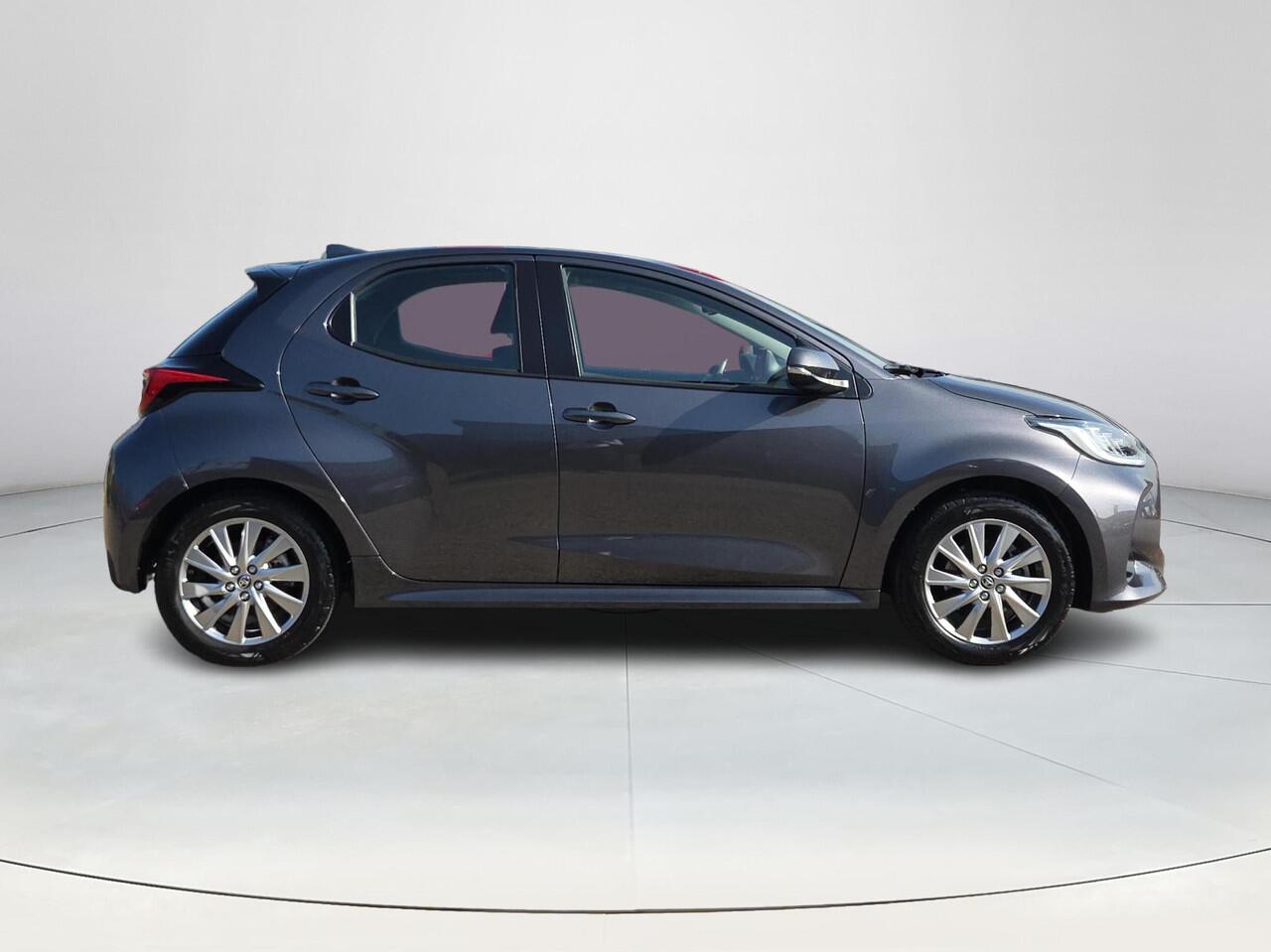 Toyota YARIS 1.5 Hybrid Dynamic Edition | Apple CarPlay | Stoel+Stuurverwarming | Rijklaar incl. garantie |