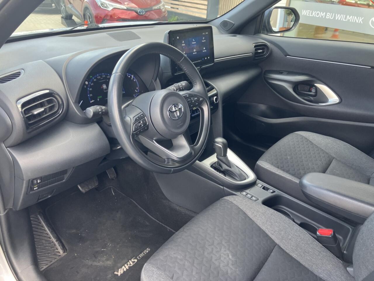 Toyota YARIS Cross 1.5 Hybrid Dynamic | Parkeersensoren V+A | Stoelverwarming