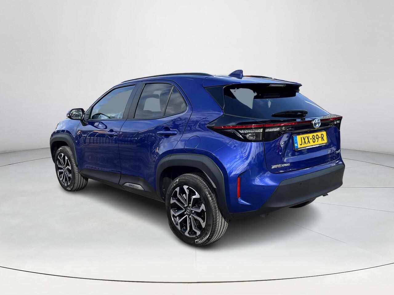 Toyota YARIS Cross 1.5 Hybrid Dynamic | Parkeersensoren | Stoelverwarming | Carplay | LED koplampen |