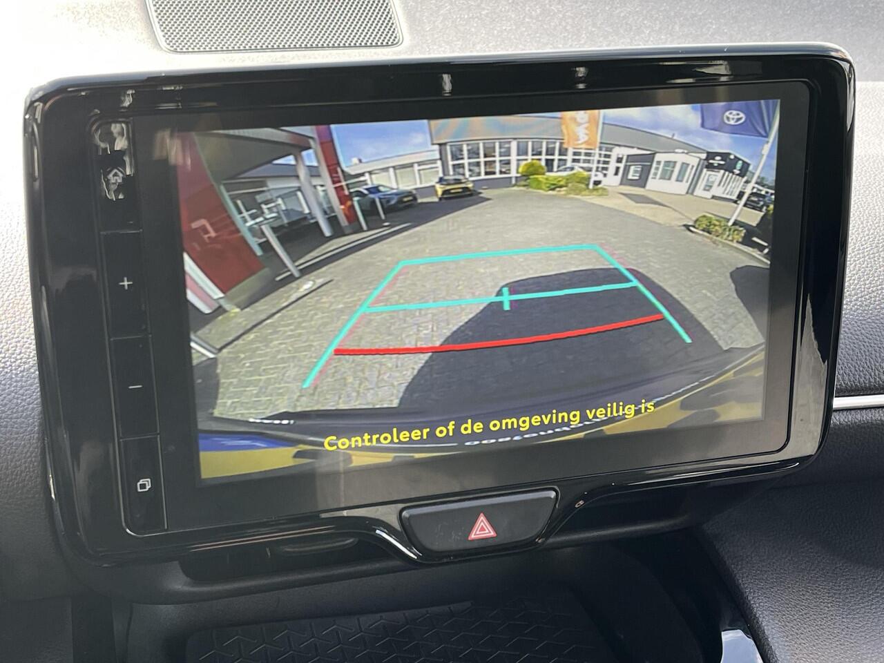 Toyota YARIS Cross 1.5 Hybrid Dynamic | Parkeersensoren | Stoelverwarming | Carplay | LED koplampen |