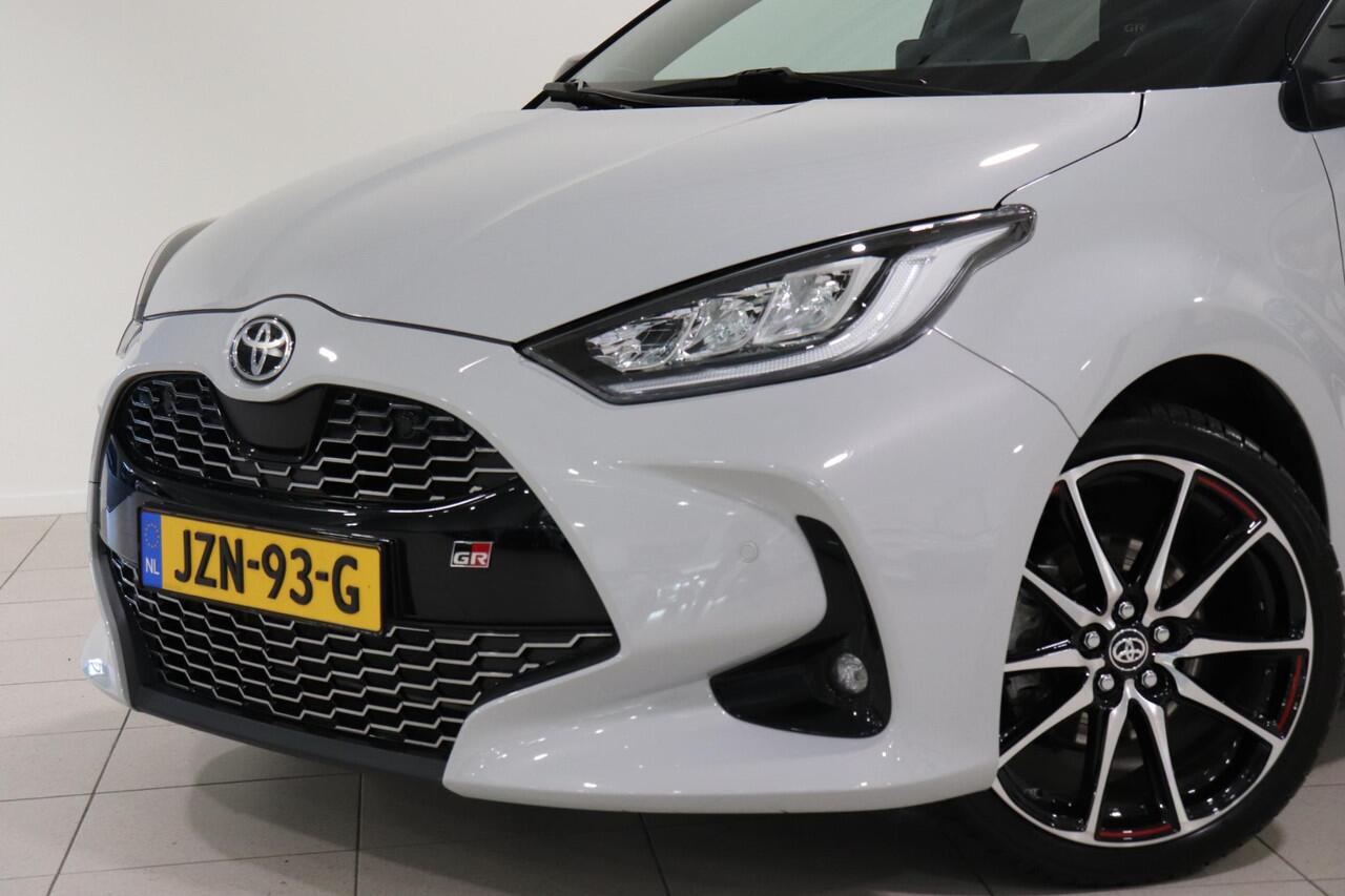 Toyota YARIS 1.5 Hybrid GR Sport, Head Up Display, Apple Carplay / Android Auto, Stoelverwarming voor!