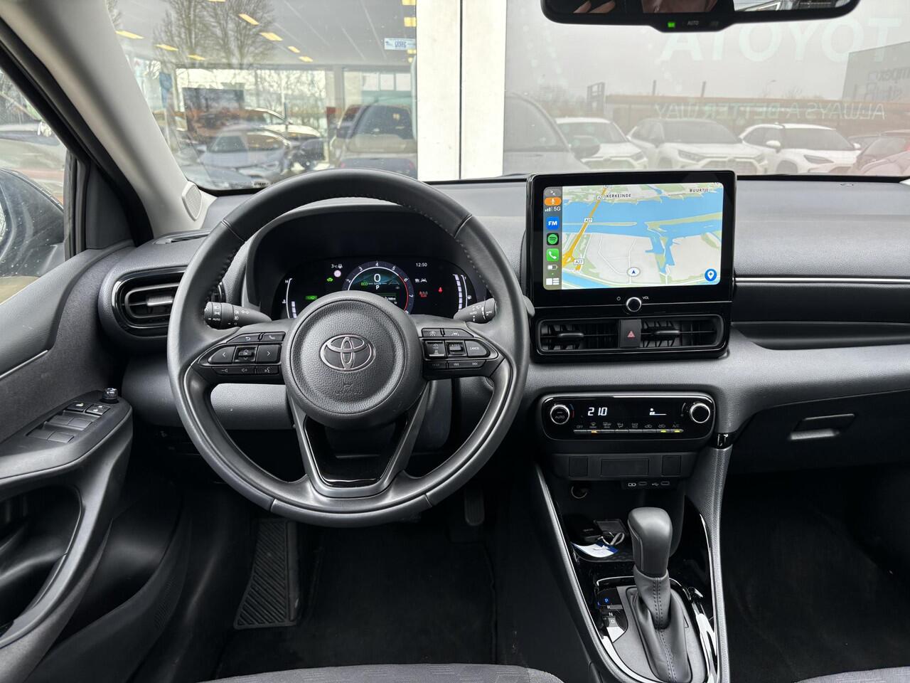 Toyota YARIS 1.5 Hybrid 115 First Edition | Keyless entry en start | Apple CarPlay/Android Auto | Camera | 1ste eugenaar | Toyota garantie tot 2024!