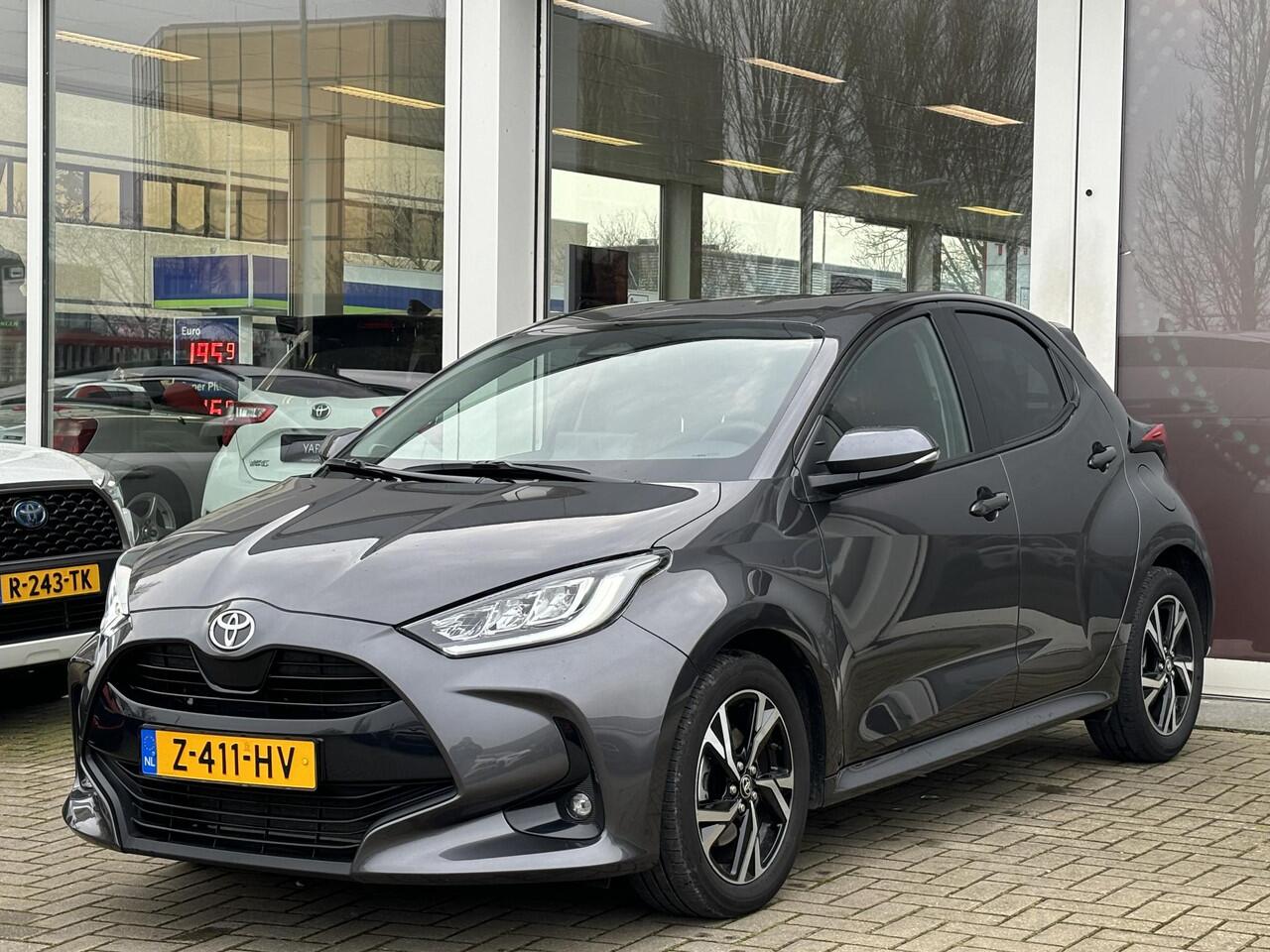 Toyota YARIS 1.5 Hybrid 115 First Edition | Keyless entry en start | Apple CarPlay/Android Auto | Camera | 1ste eugenaar | Toyota garantie tot 2024!