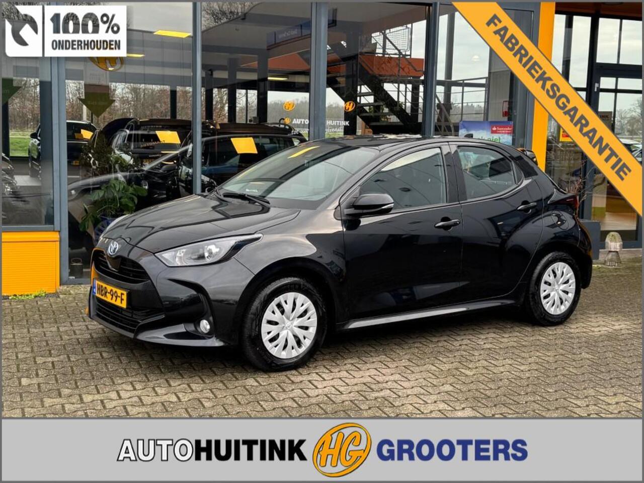 Toyota YARIS 1.5 Hybrid Active Navi/Apple/Android - camera