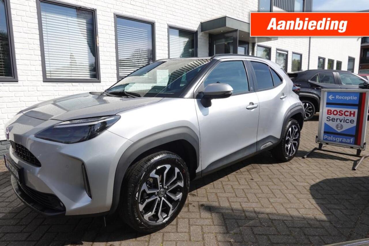 Toyota YARIS 1.5 HYBRID 115 First Edition AWD 4*4 + Div Extra's