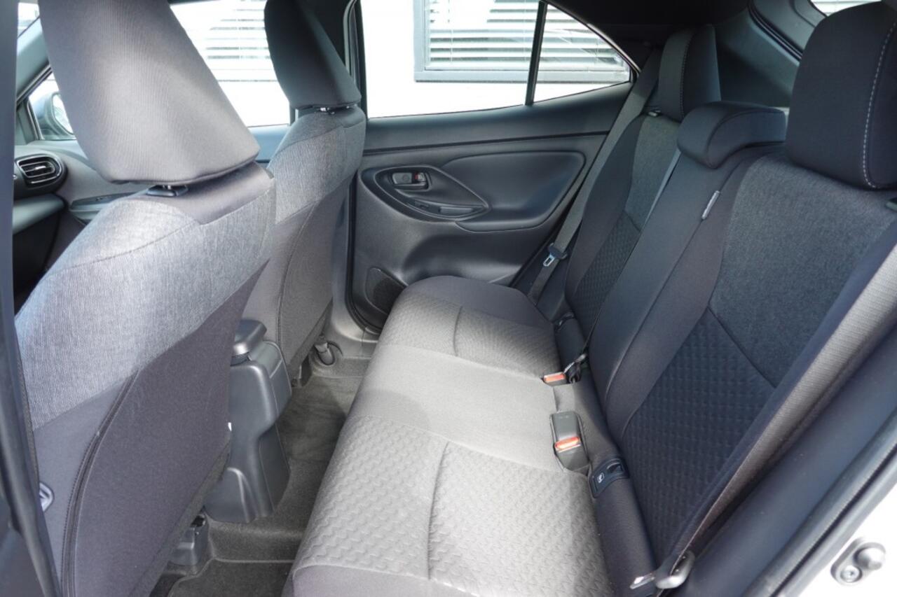 Toyota YARIS 1.5 HYBRID 115 First Edition AWD 4*4 + Div Extra's