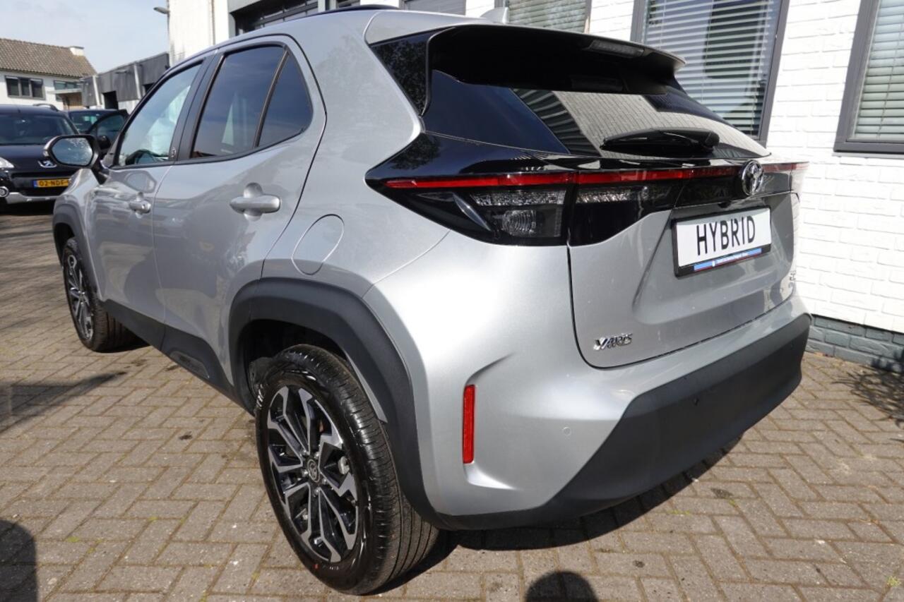 Toyota YARIS 1.5 HYBRID 115 First Edition AWD 4*4 + Div Extra's