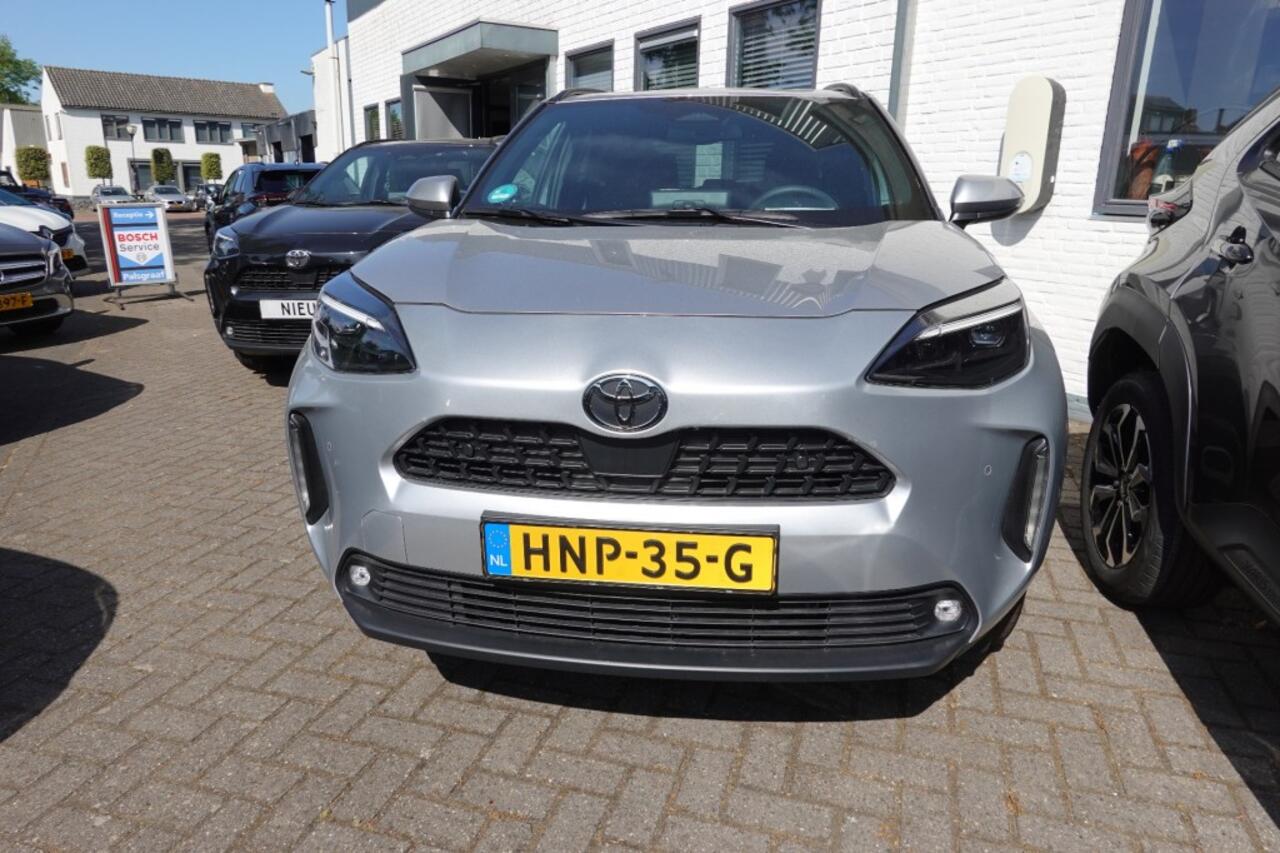 Toyota YARIS 1.5 HYBRID 115 First Edition AWD 4*4 + Div Extra's