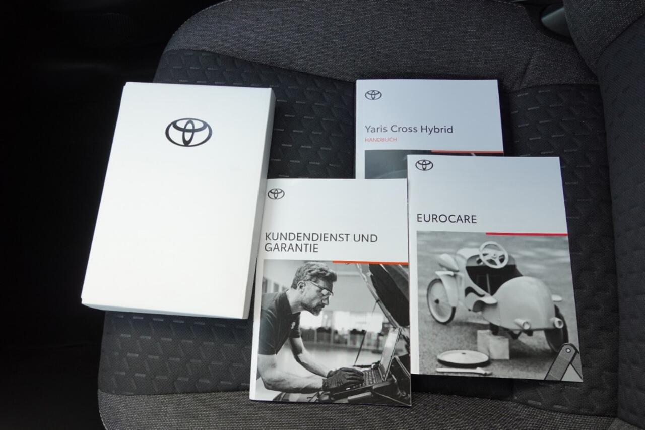 Toyota YARIS 1.5 HYBRID 115 First Edition AWD 4*4 + Div Extra's