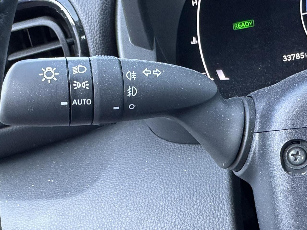 Toyota YARIS 1.5 Hybrid 115 First Edition