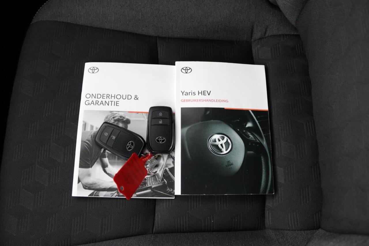 Toyota YARIS 1.5 Hybrid 115 First Edition | Climate control | Navigatie | Keyless | Apple carplay |