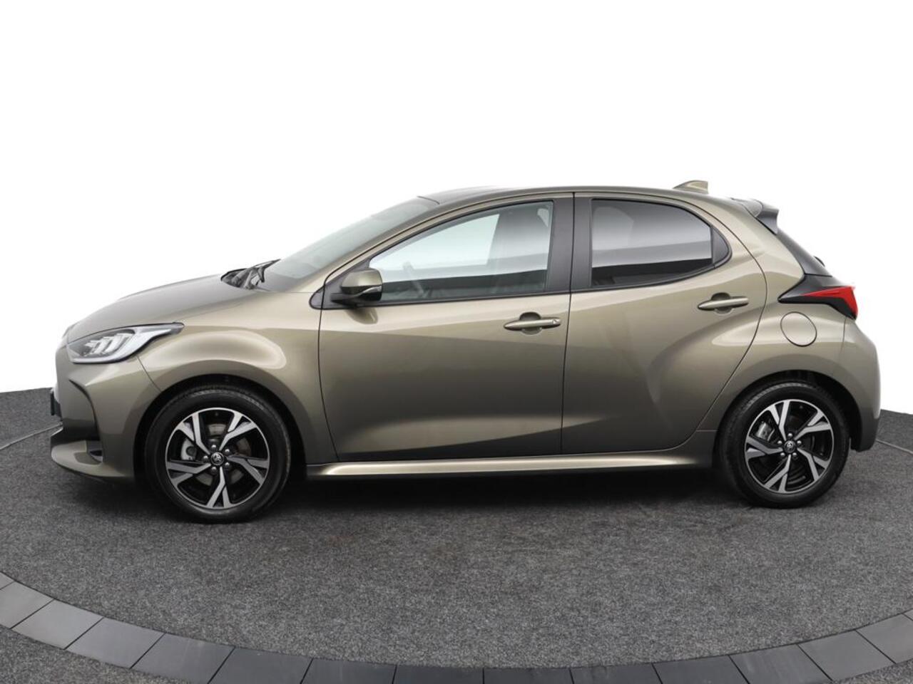 Toyota YARIS 1.5 Hybrid 115 First Edition | Climate control | Navigatie | Keyless | Apple carplay |