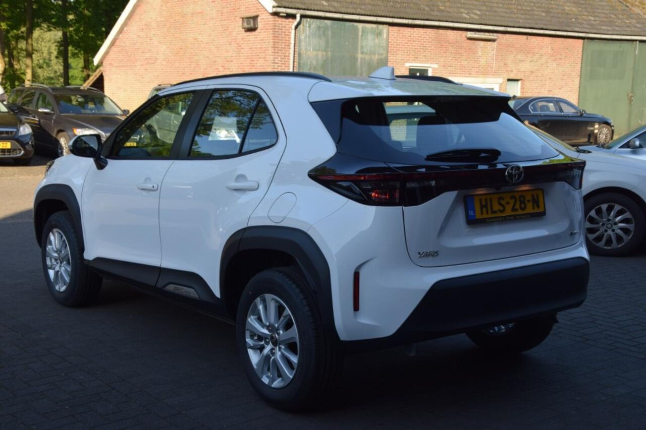 Toyota YARIS 1.5 HYBRID NIEUW! AUTOMAAT/CAMERA/ADAP. CRUISE/