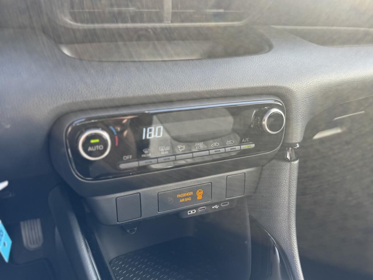 Toyota YARIS 1.5 Hyb. 115 Business Plus | Camera | PDC | Facelift | Carplay