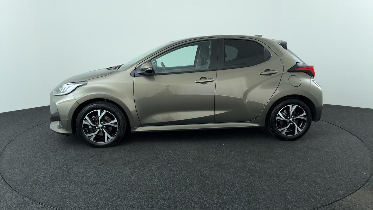 Toyota YARIS 1.5 Hybrid 115 First Edition | Rijklaar | LED | Camera | Navigatie | Keyless