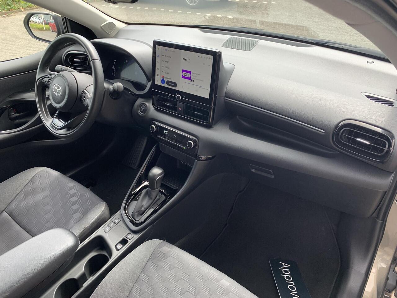 Toyota YARIS 1.5 Hybrid 115 First Edition