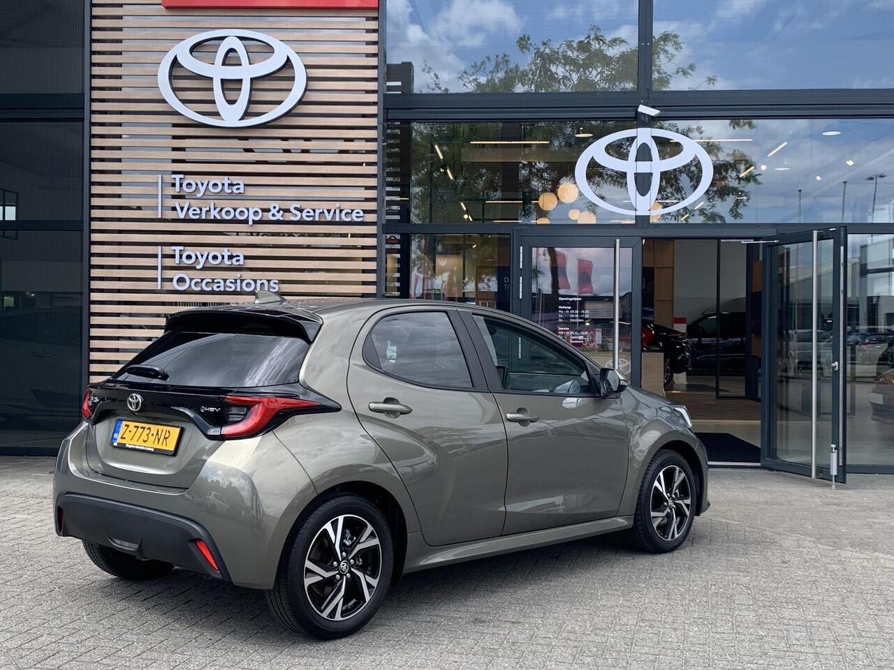 Toyota YARIS 1.5 Hybrid 115 First Edition