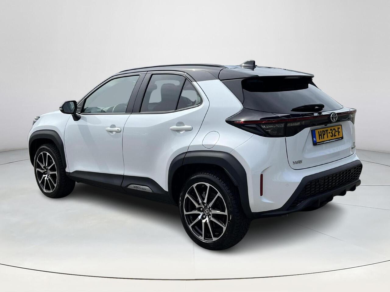 Toyota YARIS Cross 1.5 Hybrid GR Sport | All-in prijs | Automaat | Apple/ android auto | Blind spot