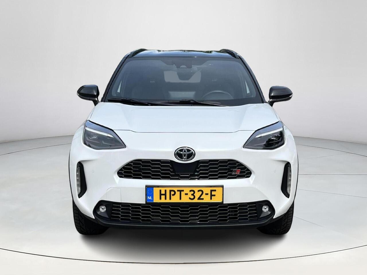 Toyota YARIS Cross 1.5 Hybrid GR Sport | All-in prijs | Automaat | Apple/ android auto | Blind spot