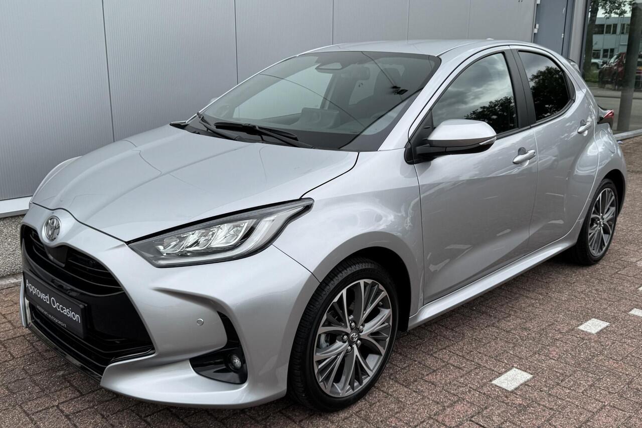 Toyota YARIS 1.5 Hybrid 130 Executive Stoel- & Stuur verwarming, HUD, Dodehoek detectie, Parkeersensoren rondom, JBL, LED, Leder met premium stof, Smart Key