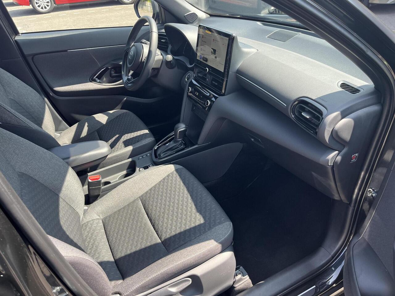 Toyota YARIS Cross 1.5 Hybrid Dynamic | Navigatie | Apple CarPlay/Android auto | Achteruitrijcamera | Stoel en stuurverwarming