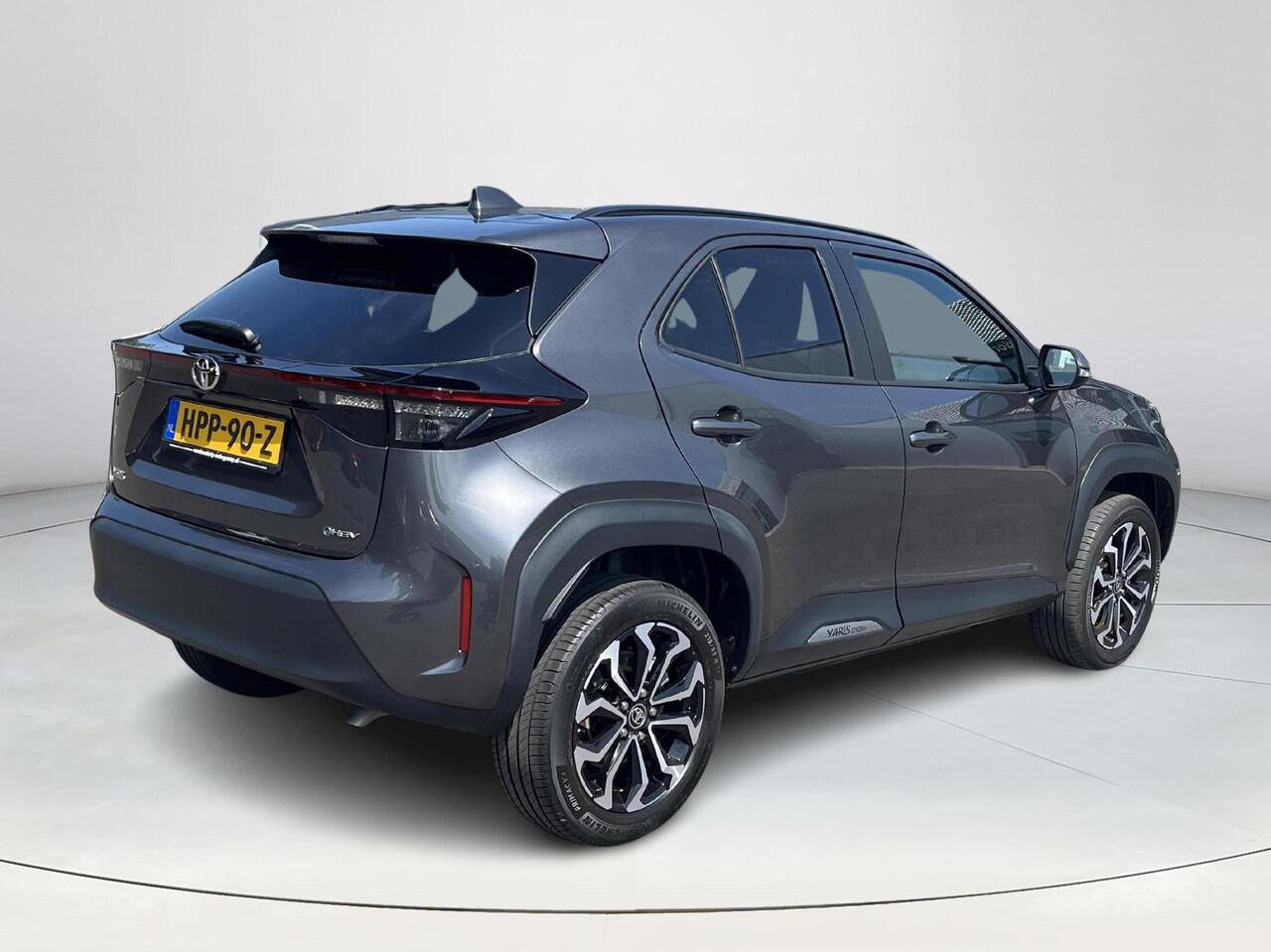 Toyota YARIS Cross 1.5 Hybrid Dynamic | Navigatie | Apple CarPlay/Android auto | Achteruitrijcamera | Stoel en stuurverwarming