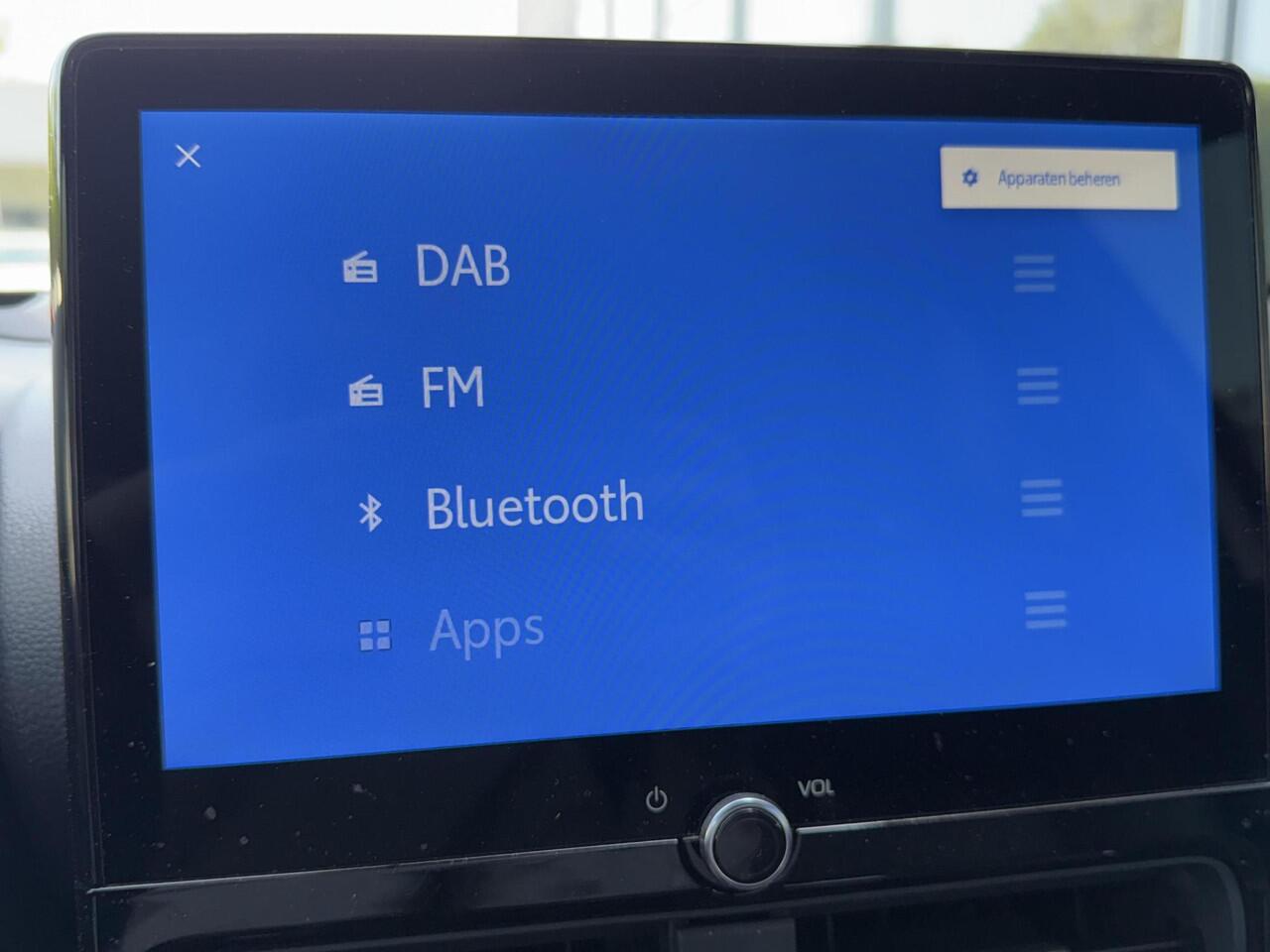 Toyota YARIS 1.5 Hybrid 130 Launch Edition **HEAD-UP DISPLAY/ STOEL EN STUURWIELVERWARMING/ DODEHOEK DETECTIE/ 36 MAANDEN GARANTIE**