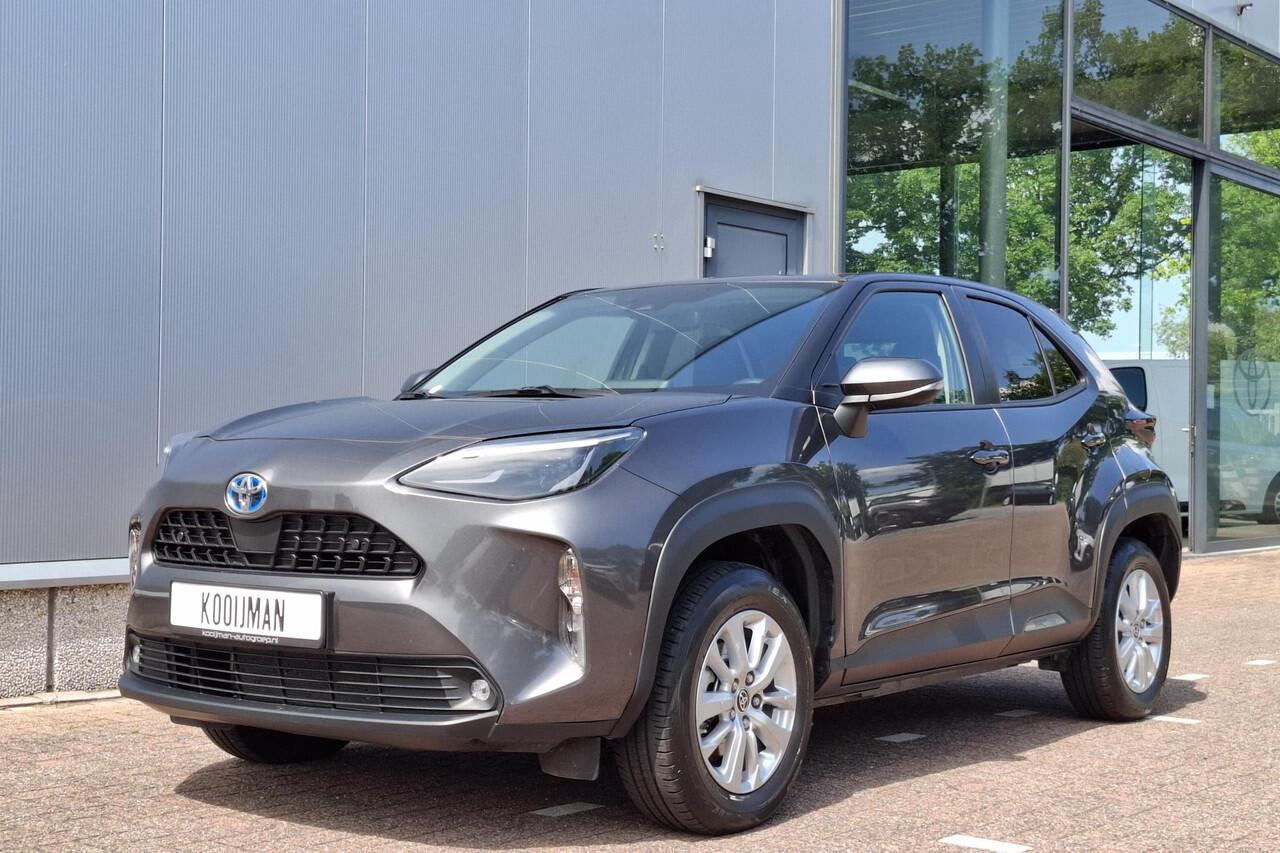 Toyota YARIS Cross 1.5 Hybrid Dynamic Edition Navigatie, Parkeersensoren voor + achter, Privacy glass, Smart KEY