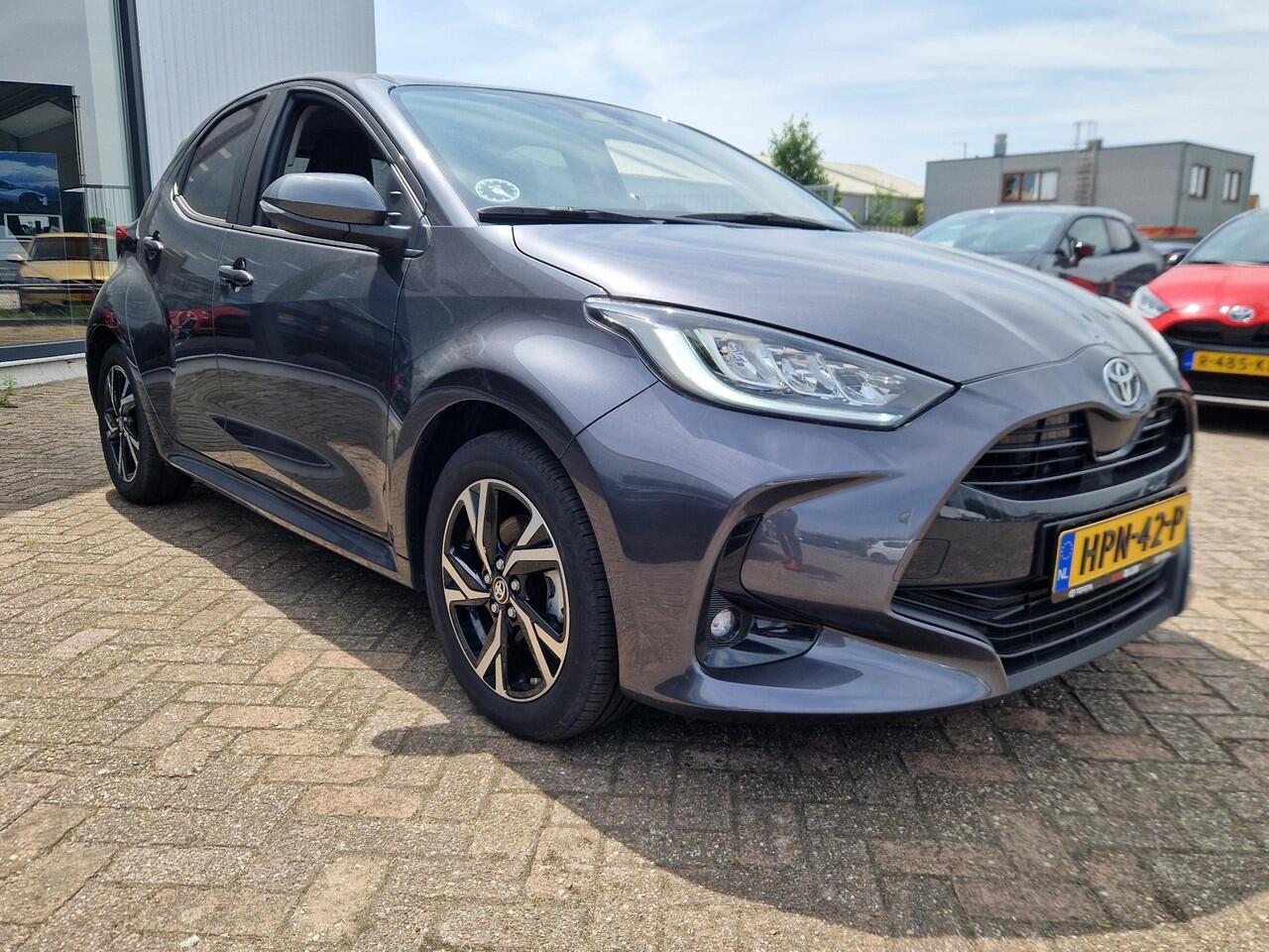 Toyota YARIS 1.5 Hybrid 115 First Edition