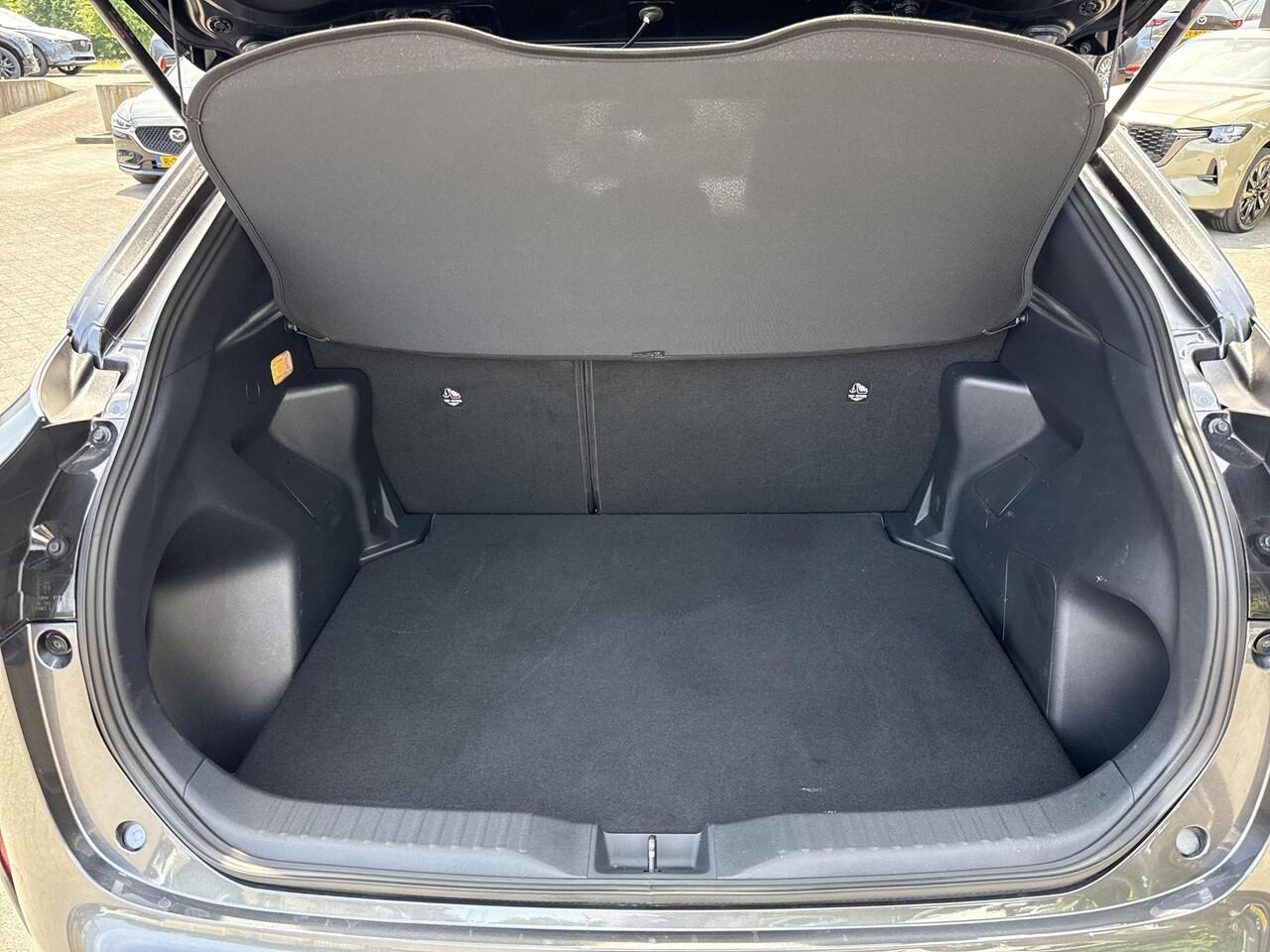 Toyota YARIS Cross 1.5 Hybrid Dynamic | Navigatie | Apple CarPlay/Android auto | Achteruitrijcamera | Stuur en Stoelverwarming