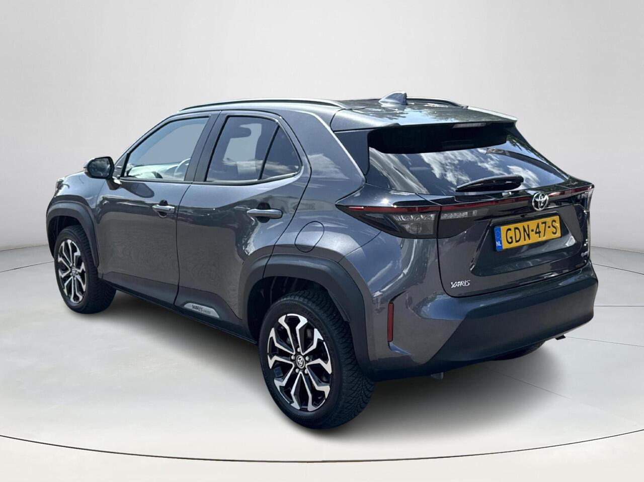 Toyota YARIS Cross 1.5 Hybrid 115 First Edition | Navigatie | Apple CarPlay/Android auto | Achteruitrijcamera