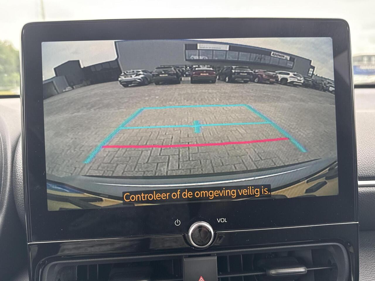 Toyota YARIS Cross 1.5 Hybrid 115 First Edition **STOEL EN STUURWIELVERWARMING/ KEYLESS/ CLIMATE CONTROL/ 36 MAANDEN GARANTIE**