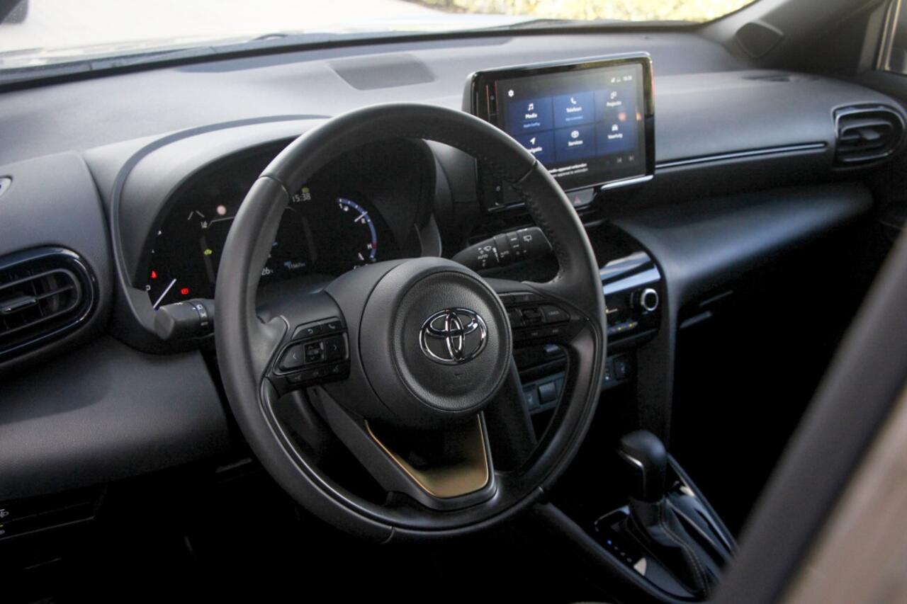 Toyota YARIS 1.5 Hybrid Explore | Pdc v/a | Trekhaak | Adap cruise