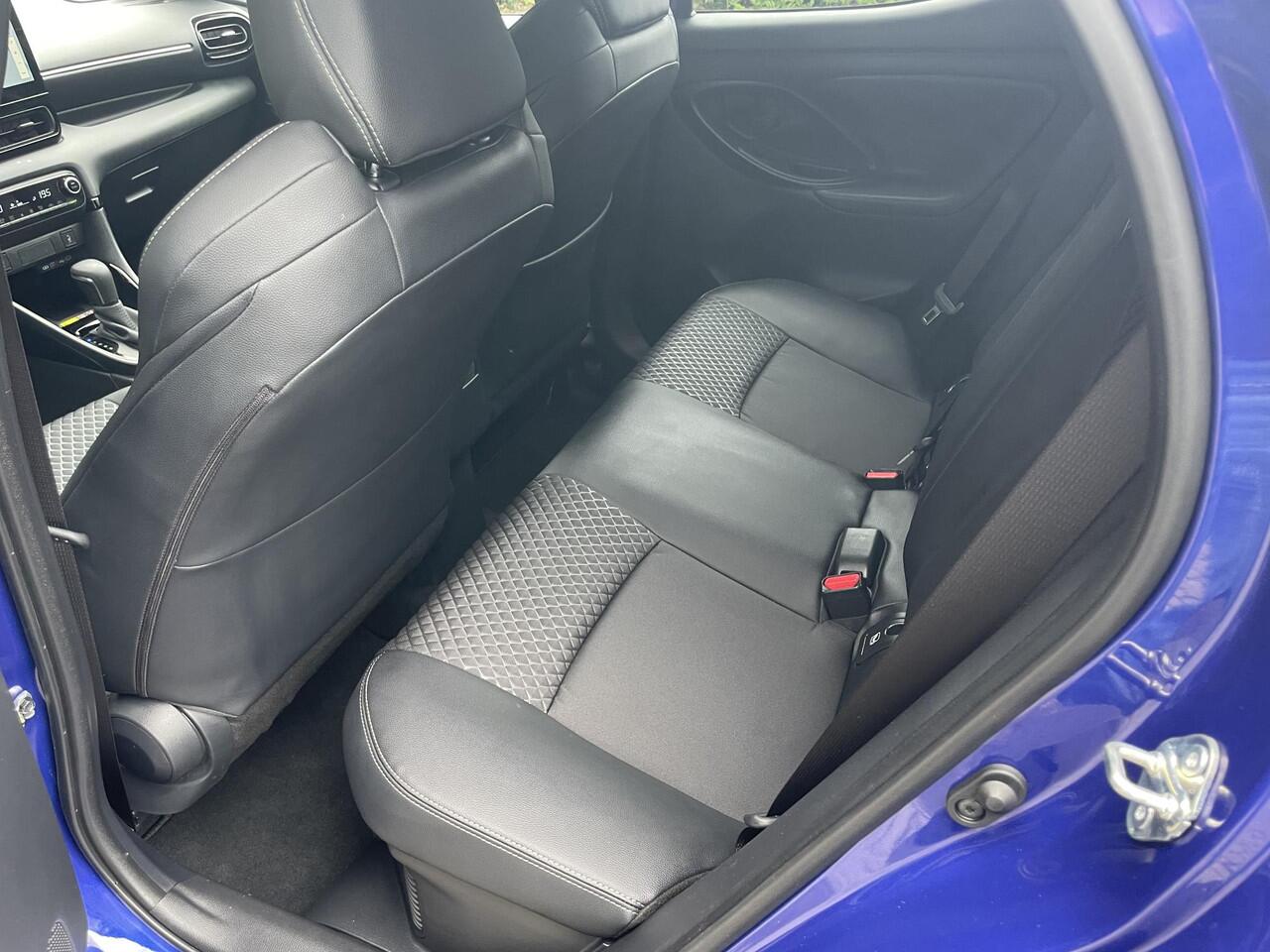 Toyota YARIS 1.5 Hybrid 130 Executive Premium Panoramadak